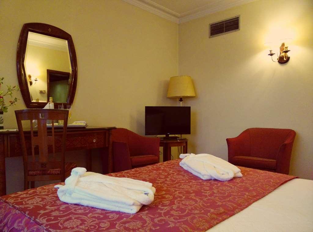 Golden Tulip Porto Gaia Hotel Vila Nova de Gaia Ruang foto