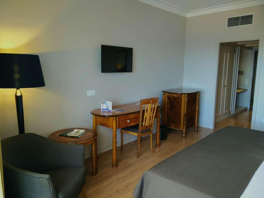 Golden Tulip Porto Gaia Hotel Vila Nova de Gaia Ruang foto